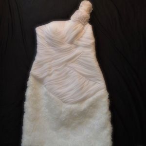 White chiffon dress.